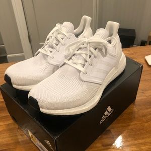 New with tags- White Women’s Adidas Ultraboost